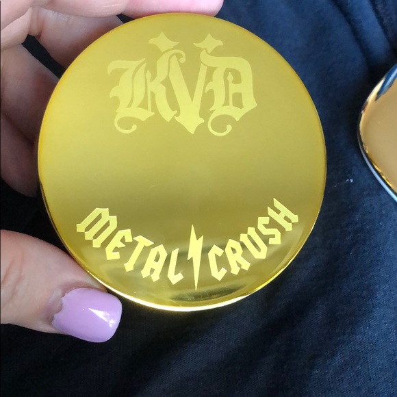 KVD Gold Skool Highlighter - Picture 3 of 6